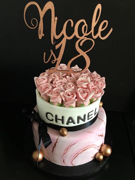 chanel pink cake